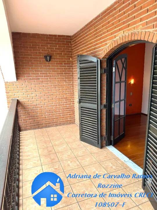 Casa à venda com 4 quartos, 205m² - Foto 11