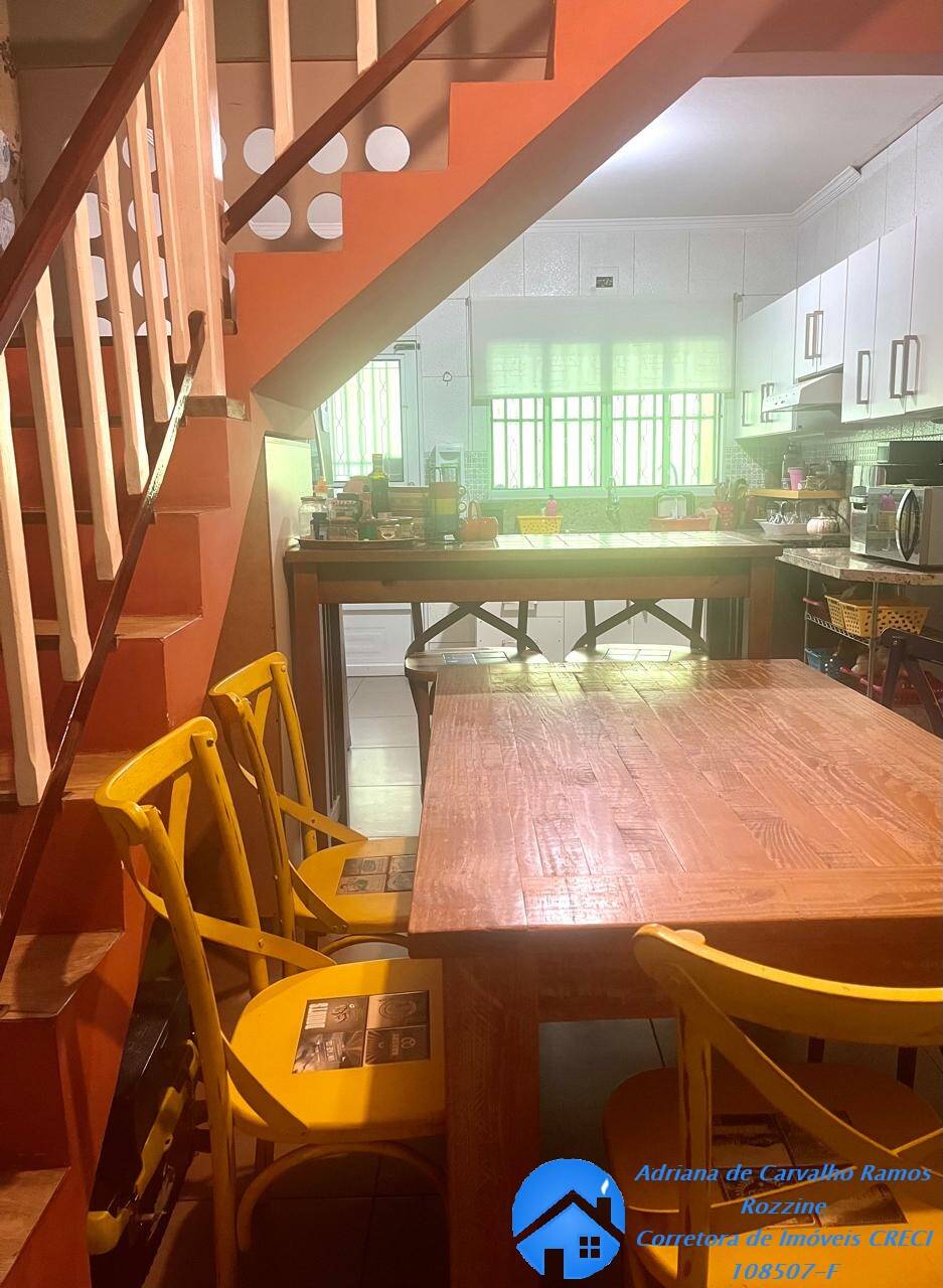 Casa, 2 quartos, 180 m² - Foto 2