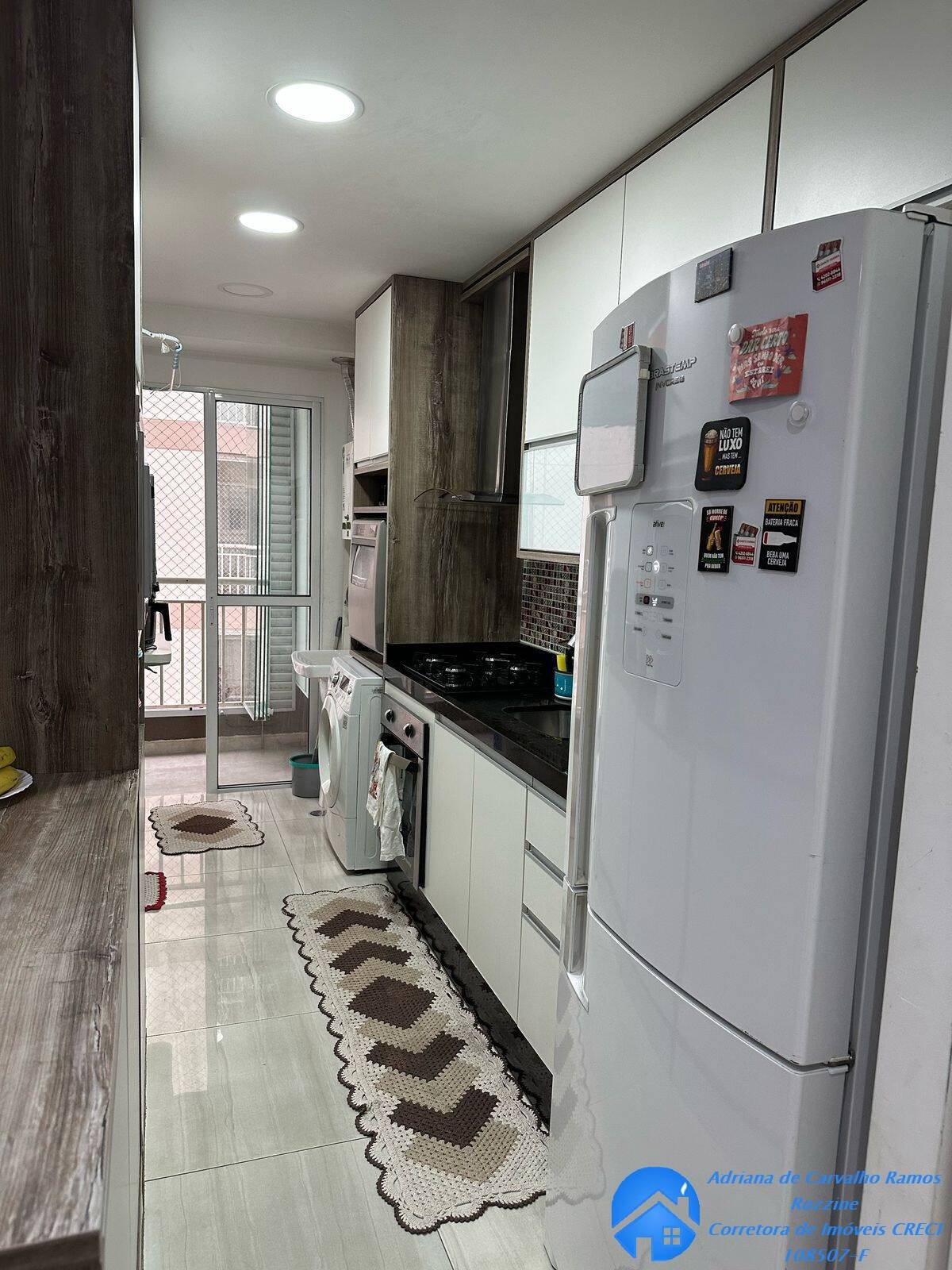 Apartamento à venda com 2 quartos, 57m² - Foto 1