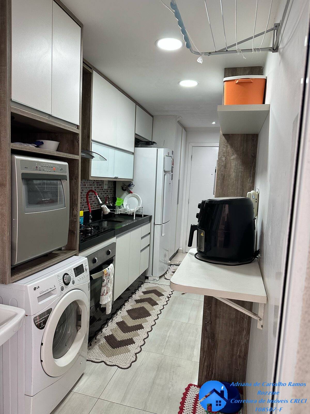 Apartamento à venda com 2 quartos, 57m² - Foto 2