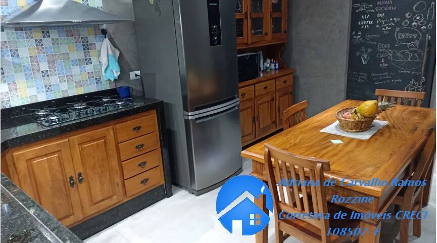 Casa, 3 quartos, 174 m² - Foto 2