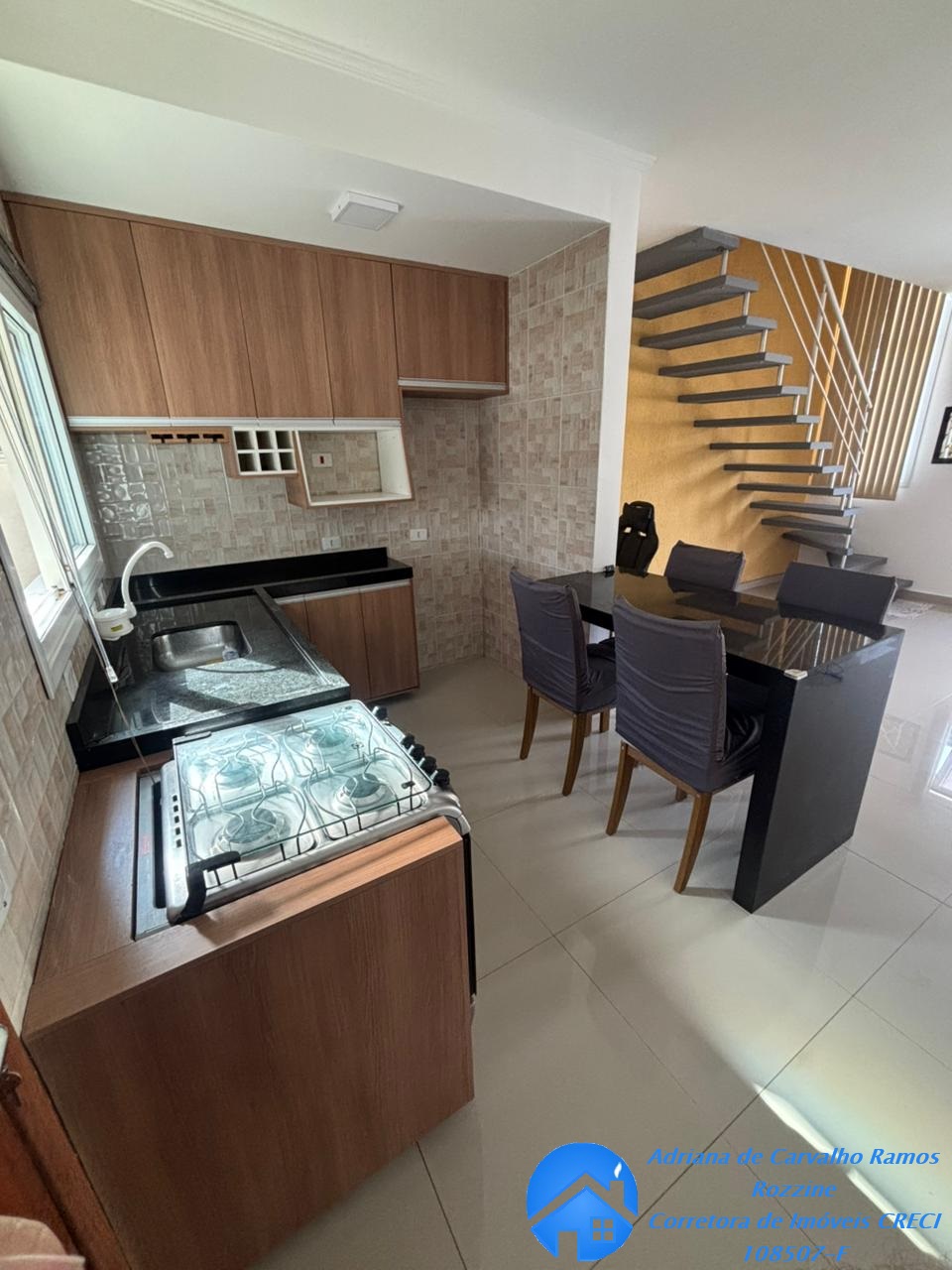 Casa, 2 quartos, 60 m² - Foto 1