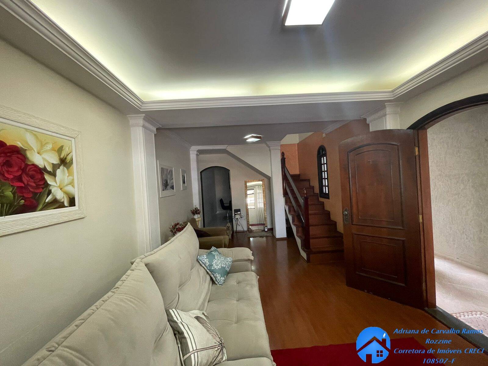 Casa, 3 quartos, 242 m² - Foto 1