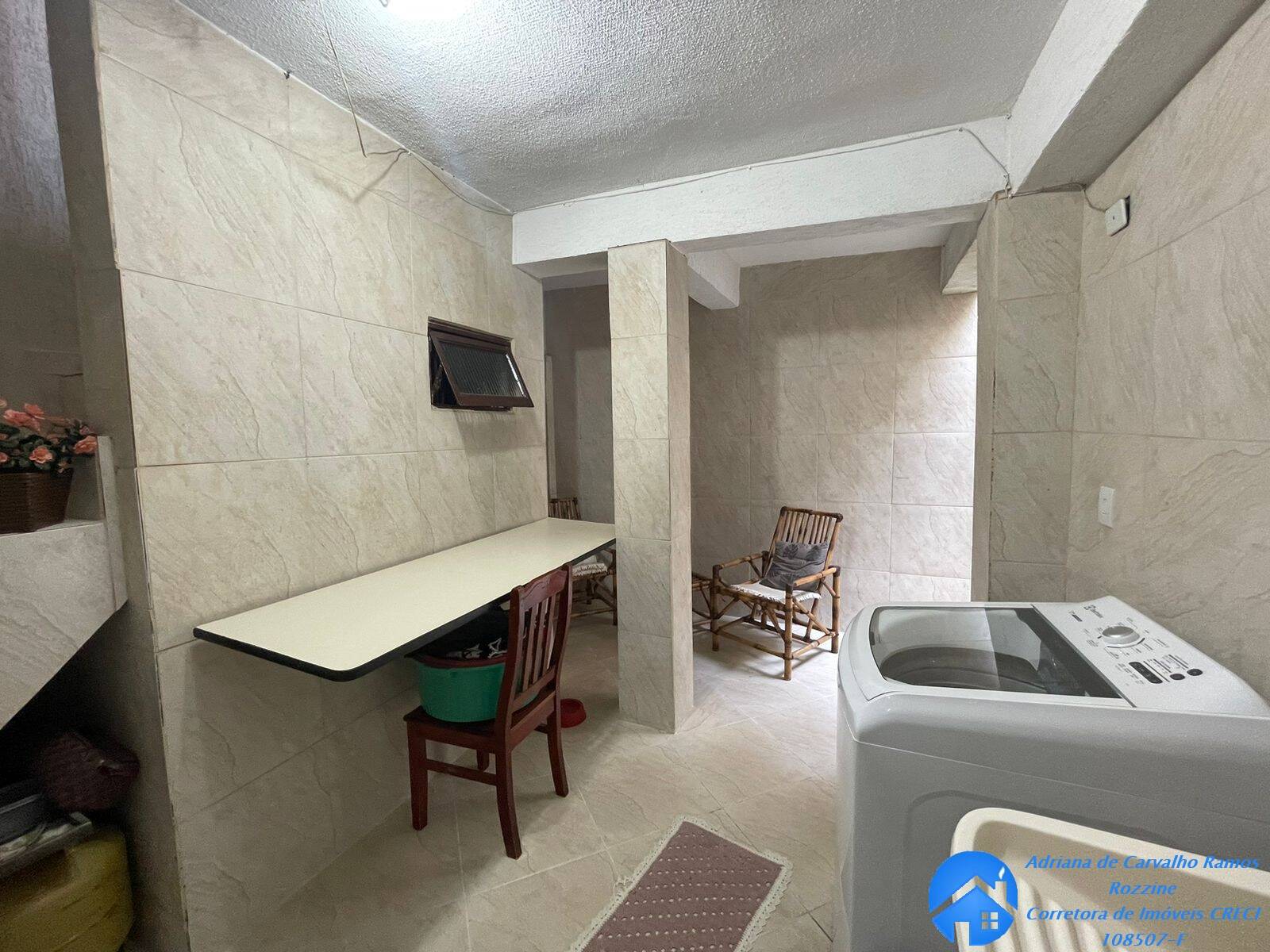 Casa, 3 quartos, 242 m² - Foto 35