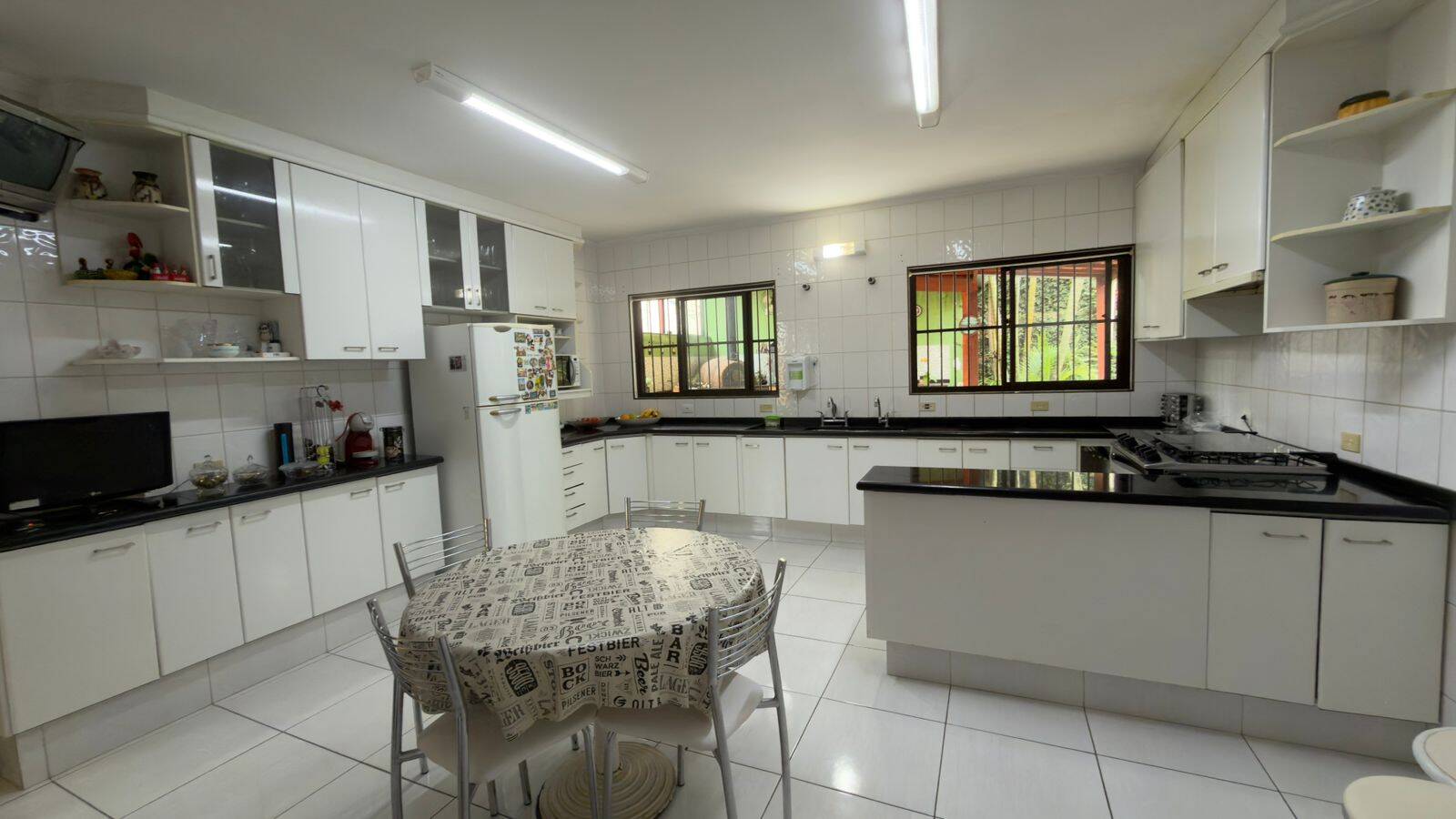 Casa, 3 quartos, 380 m² - Foto 33