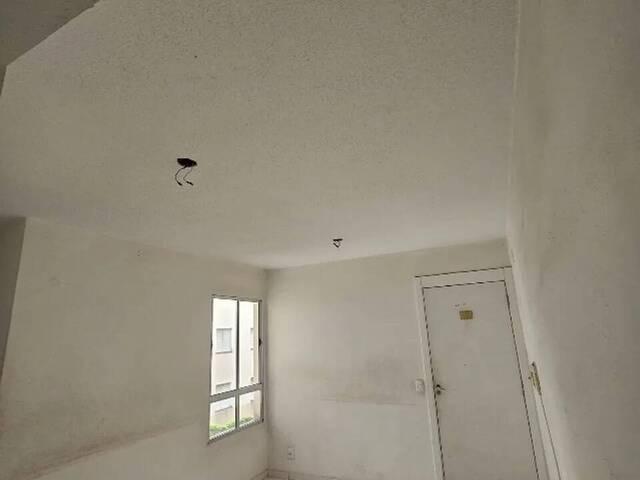 #3105 - Apartamento para Venda em Jandira - SP - 2