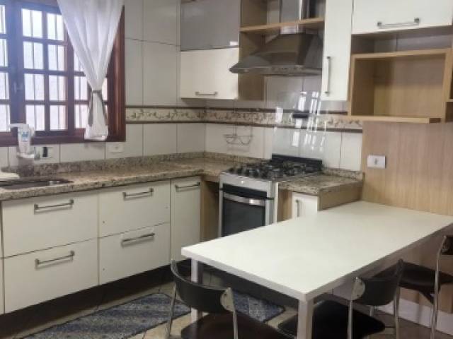 Casa para Venda em Carapicuíba - 2