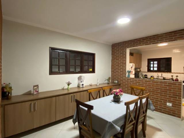 Casa para Venda em Carapicuíba - 2