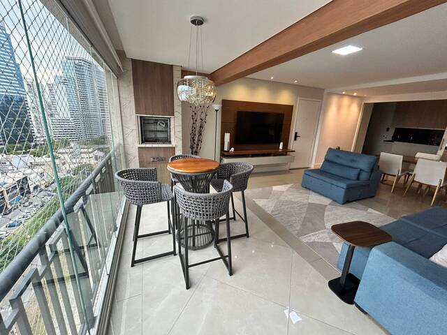 Venda em Sítio Tamboré Alphaville - Barueri