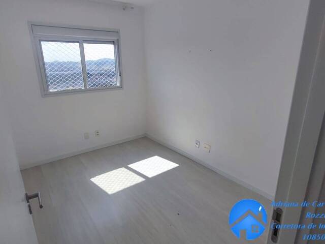 Apartamento para Venda em Carapicuíba - 4