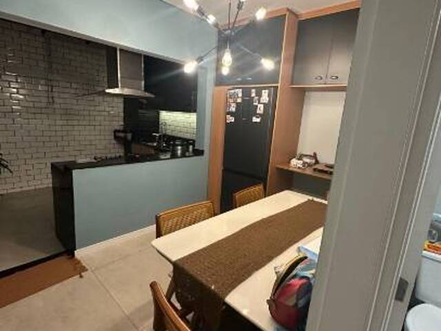 Casa para Venda em Carapicuíba - 2