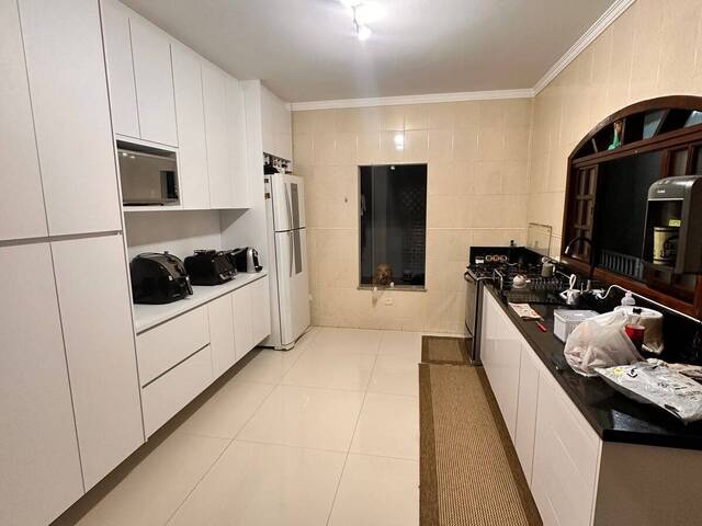 Casa para Venda em Cotia - 2