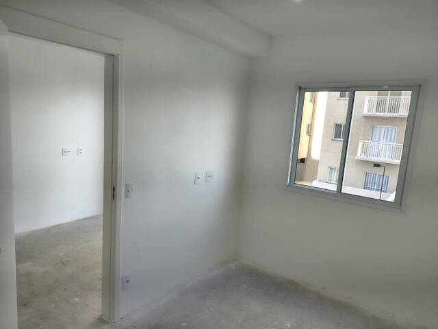 Apartamento para Venda em Carapicuíba - 4
